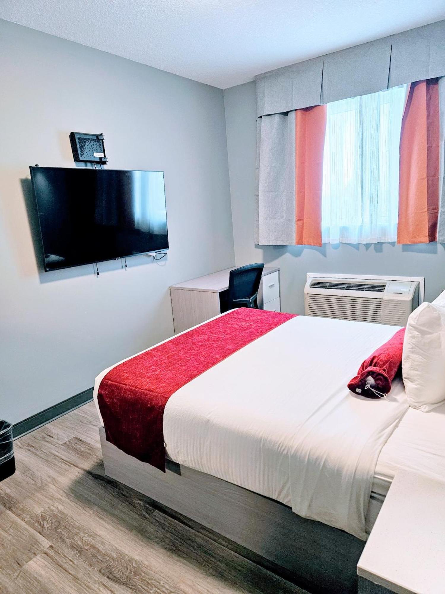 Ramada By Wyndham West Edmonton Hotel & Suites Kültér fotó