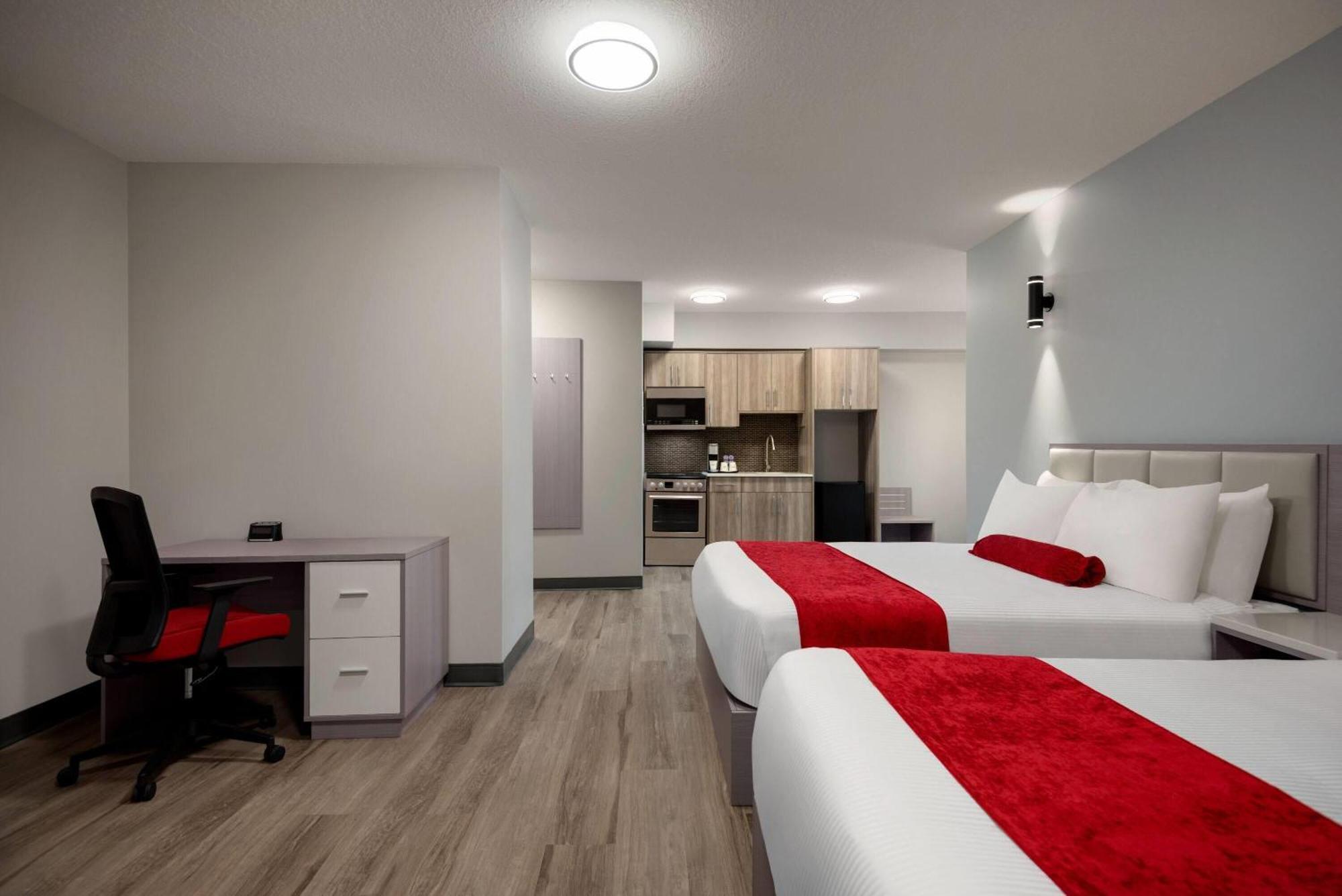 Ramada By Wyndham West Edmonton Hotel & Suites Kültér fotó