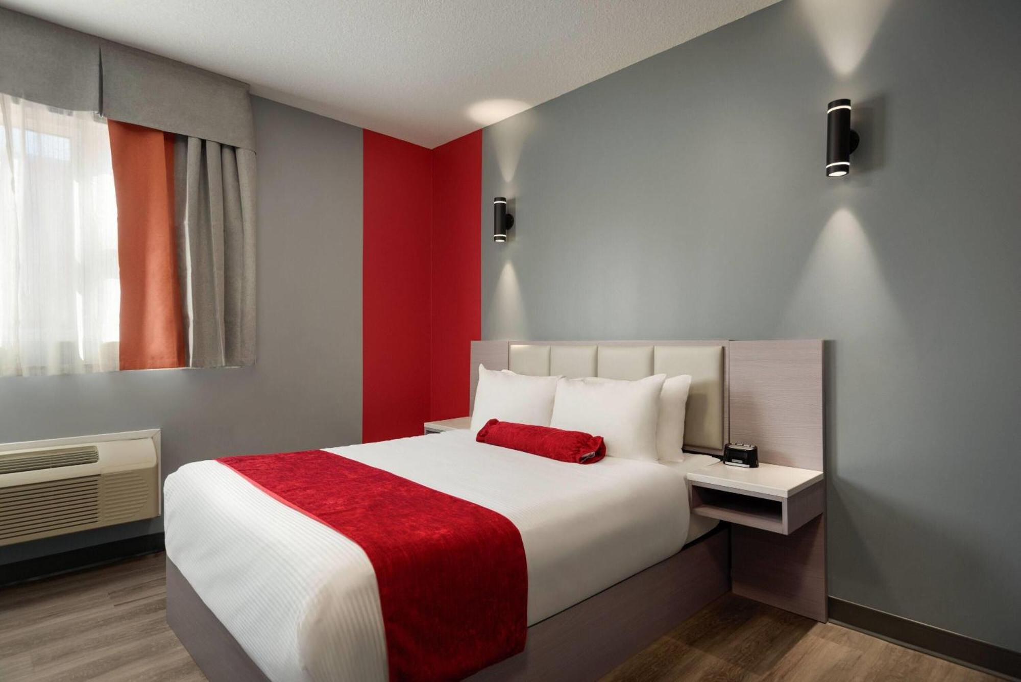Ramada By Wyndham West Edmonton Hotel & Suites Kültér fotó