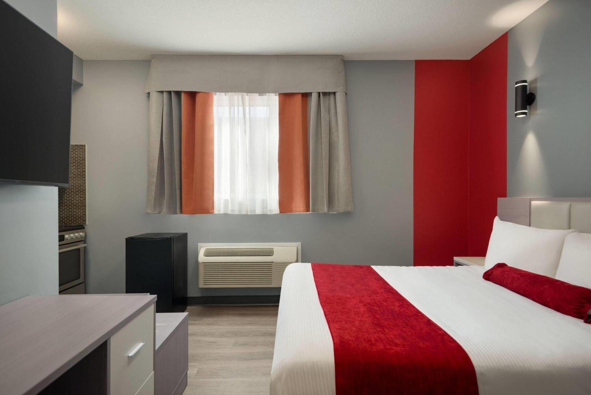 Ramada By Wyndham West Edmonton Hotel & Suites Kültér fotó