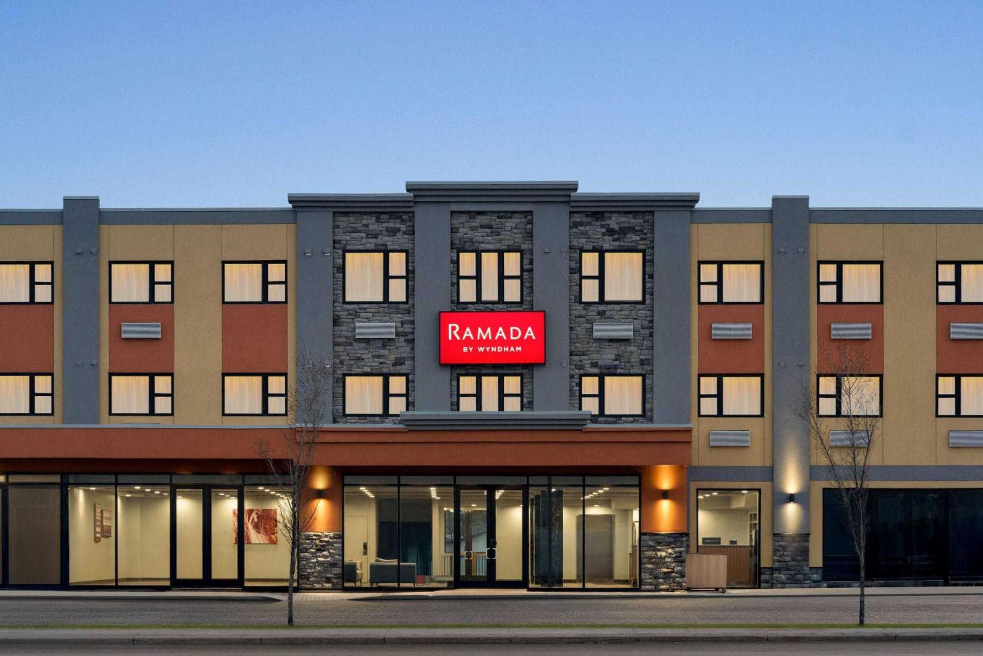 Ramada By Wyndham West Edmonton Hotel & Suites Kültér fotó